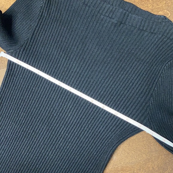 Black Ribbed Long Bell/Flare Sleeve Top - Picture 6 of 9